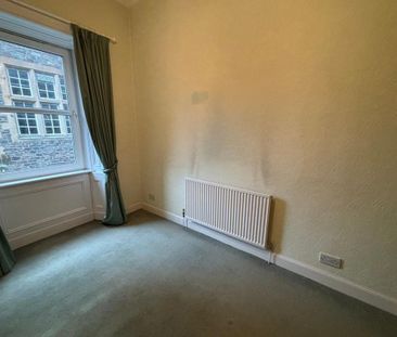 3 bedroom apartment to rent - Photo 5