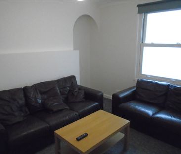 5 bedroom house to rent - Photo 1