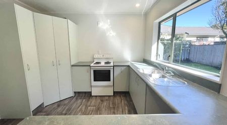 3 Bedroom Home, Paraparaumu Beach - Photo 2