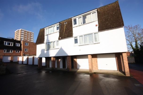 Bury Street, Guildford - 1 bedroomProperty for lettings - Seymours - Photo 1