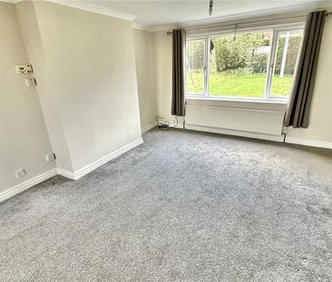 3 bedroom end of terrace house to rent - Photo 3