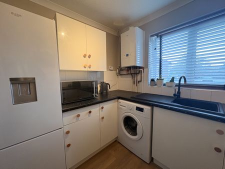 Bryn Haidd, Pentwyn, Cardiff - Photo 5