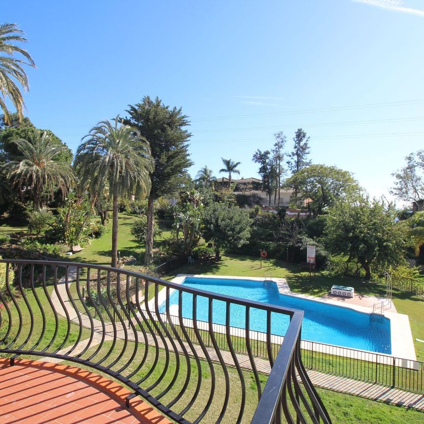 Piso de alquiler en Olmos, 19, Cerrado de Calderón - Hacienda Paredes - Photo 1