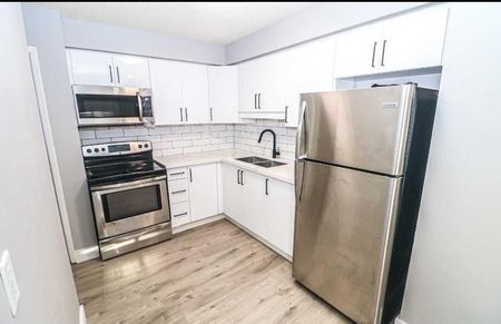 For Lease - 223 Pioneer Drive Unit# L81, Kitchener, Ontario - Photo 5