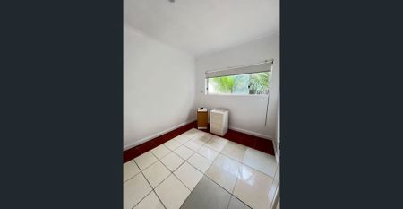 Share house. 2 bedroom with individual bathroom and kitchen. suitable for couples or oversea students - Photo 3