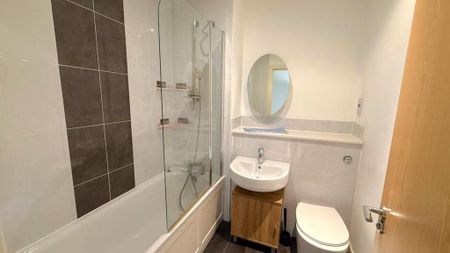 3 bedroom terraced house to rent - Photo 4