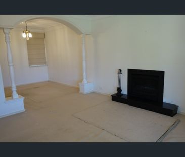 So much space! - Photo 5