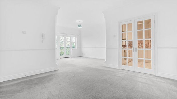 2 bedroom flat to rent - Photo 1