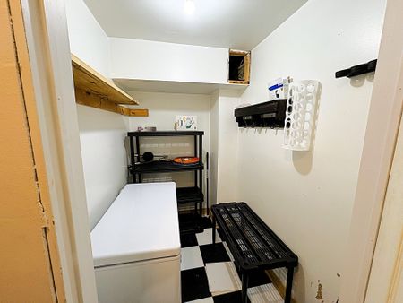 For Lease - 20 Corrie Crescent, Essa, Ontario - Photo 4