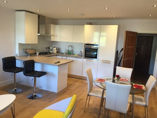 Room in a Shared Flat, Hendon Way, NW2 - Photo 1