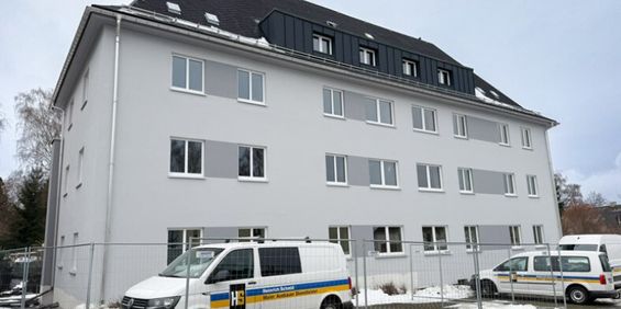 Erstbezug nach Sanierung - 2-Raum-Wohnung im 2. Obergeschoss in ruhiger Wohnlage von Annaberg! - Photo 3
