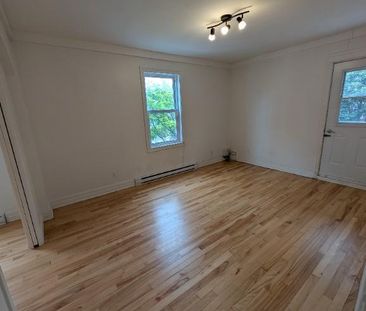 ✨ Magnifique 3 Chambre avec cachet – St-Sacrement – 1395$/mois (Int... - Photo 1