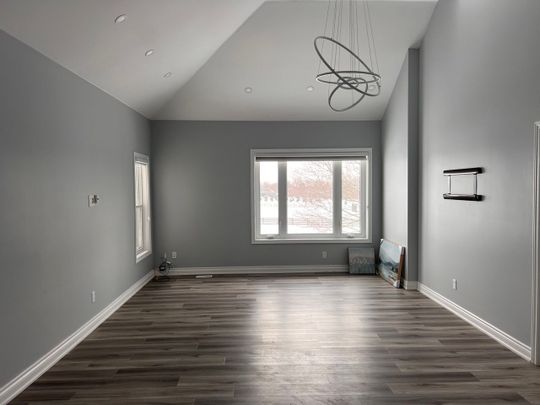 For Lease - 10207 Guelph Line, Milton, Ontario - Photo 1