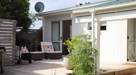 Convenient Village Living - Photo 5