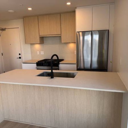 Brand New Bright Corner Unit 1 Bedroom & 1 Bathroom Apartment - Photo 1