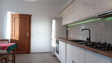 Casa individuala, 3 Camere Decomandat, Curte, Terasa, Centra - Fotografie 2
