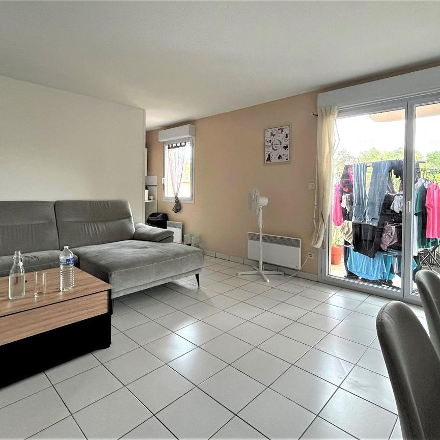 Location Appartement 2 pièces 48m² BRESSOLS 82710 - Photo 1