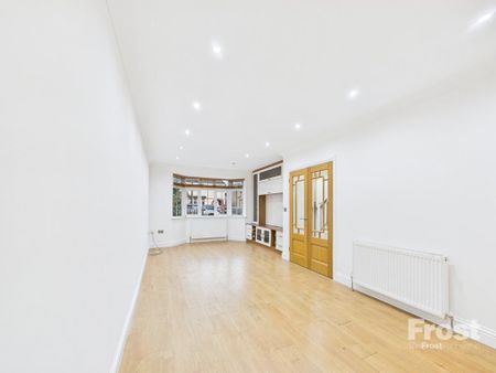 3 bedroom semi-detached house to rent - Photo 3