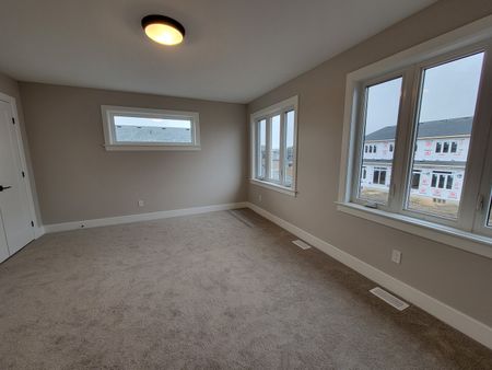 92 Potter Dr, Odessa, ON K0H 2H0 - Photo 2