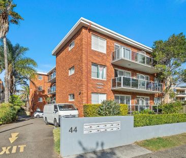 Perfectly Positioned One Bedroom Unit - Photo 1