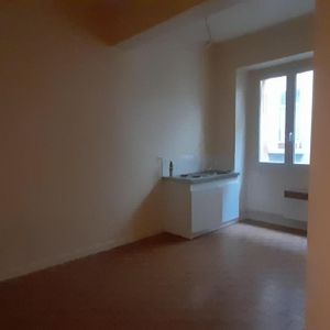 Location Appartement 1 pièce 15m² VILLENEUVE SUR LOT 47300 - Photo 2