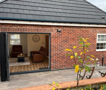 2 Bed Detached House, Clough Road, S1 - Photo 5