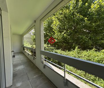 Location Appartement 3 pièces 67m² GRENOBLE 38000 - Photo 2