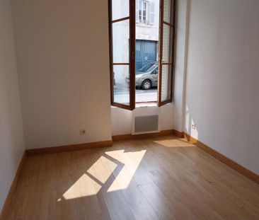 Location Appartement 2 pièces 29m² ORLEANS 45000 - Photo 4
