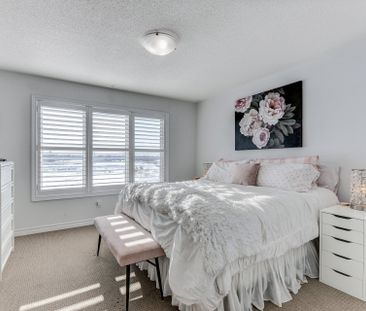 For Lease - 3056 Cascade Common Court, Oakville, Ontario - Photo 6