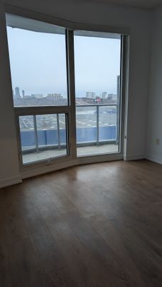 For Lease - 117 Mcmahon Drive Unit# 310, Toronto, Ontario - Photo 1