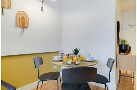 Carrer de Sepúlveda, Barcelona, Catalonia 08015 - Photo 4