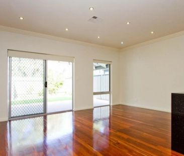 11 McEwin Street, Renown Park. - Photo 4