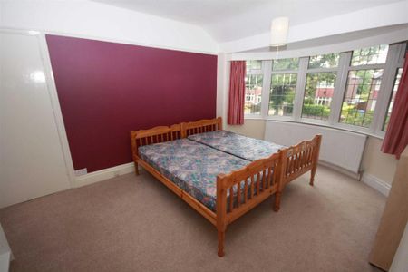 3 bedroom semi-detached house to rent - Photo 3