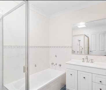 Convenient 3 bedroom Pioneer Beach Villa - Photo 2