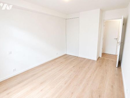 NOUVEAUTE TRENTE CINQ NOTAIRES- A LOUER- PLEIN CENTRE-VILLE DE BRUZ ET TOUTES COMMODITES DIREC... - Photo 5