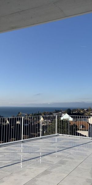 Exceptional penthouse with 91m2 terrace in the heart of Pully! - Photo 1