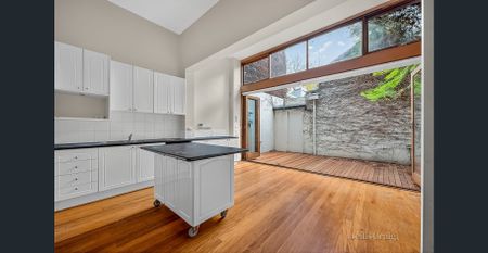 Two-Bedroom Victorian Terrace - Photo 2