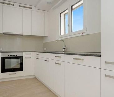 Schöne 2.5-ZW mit 2 Balkone im Zentrum von Biel - Foto 3