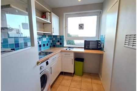 studio flat for rent in Holyrood - Photo 5