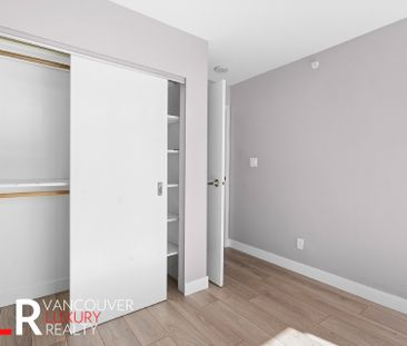 Condo in Downtown Vancouver, BC - Photo 1