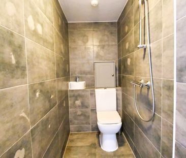 studio to rent Sandringham Road, Pilgrims Hatch, Brentwood, Essex, ... - Photo 5