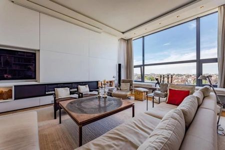 Tout savoir sur cet appartement Brussels - Photo 2