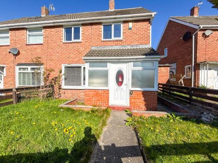 2 bedroom semi-detached house to rent - Photo 3