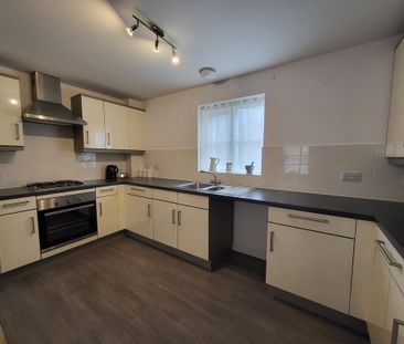 2 bedroom flat to rent - Photo 5