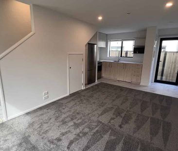 Two Bedroom Townhouse - Photo 5