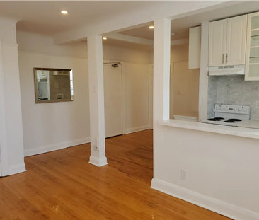 1 Bedroom in Luxury Boutique building in Forest Hill - Photo 2