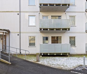 Bandtraktorgatan, Angered - Foto 1