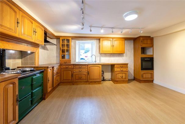 4 bedroom detached house to rent - Photo 1