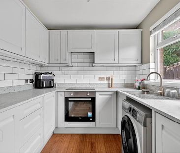 6 Park Grange, Belfast, BT4 1TP - Photo 1