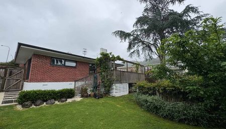 Two bedroom home - Close to CBD! - Photo 4